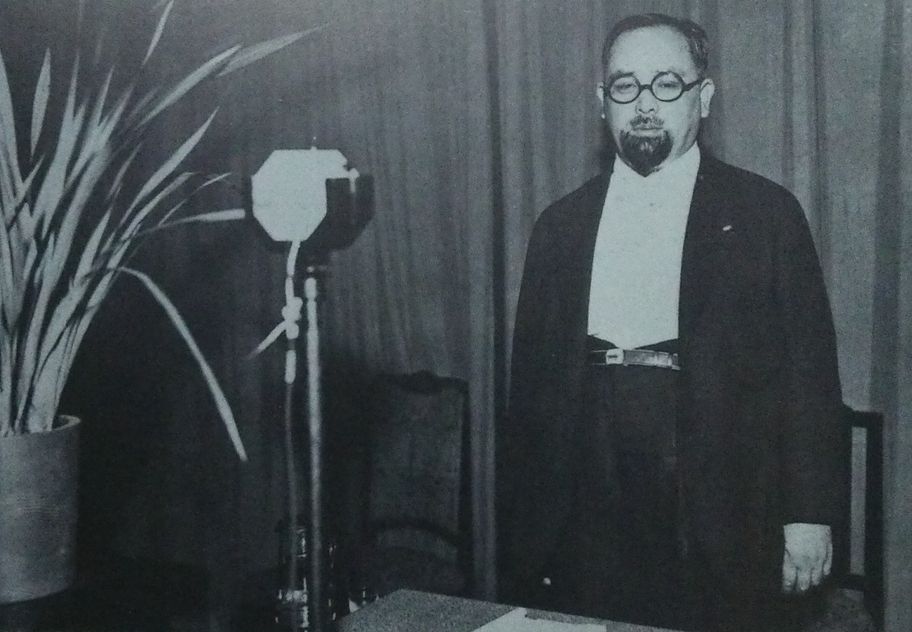 Matsumoto delivering a radio address, 1937
